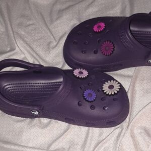 CROCS Purple Womans Slippers with Flower Accents